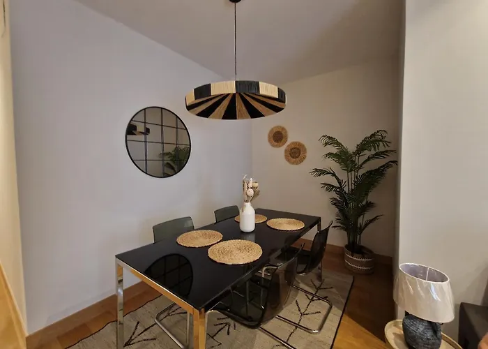 Daire Centrico Con Encantador Mirador By Aloha *